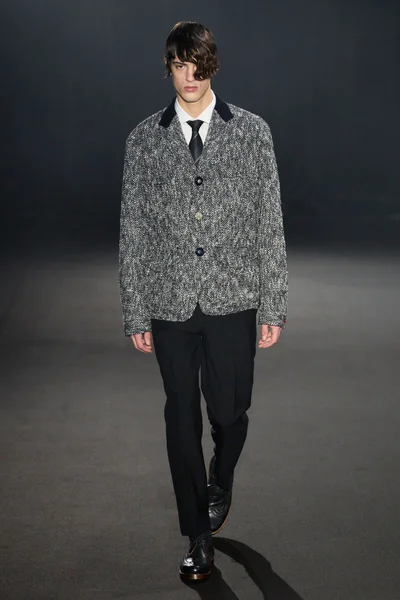 Look 34